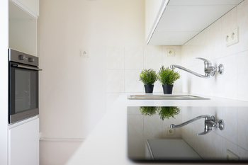 Kuchyň s novou linkou z IKEA - Prodej bytu 2+1 v osobním vlastnictví 55 m², Praha 4 - Záběhlice