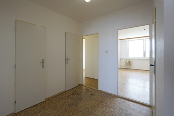 chodba - Prodej bytu 3+1 v osobním vlastnictví 83 m², Praha 5 - Stodůlky