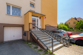 Prodej bytu 3+1 v osobním vlastnictví 97 m², Praha 9 - Kyje
