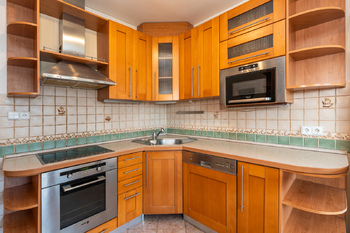 Kuchyň - Prodej bytu 3+1 v osobním vlastnictví 97 m², Praha 9 - Kyje