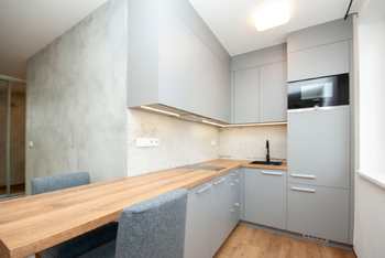 Pronájem bytu 1+kk v osobním vlastnictví 45 m², Praha 4 - Kunratice