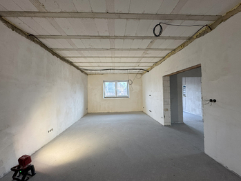 Prodej domu 208 m², Poštovice
