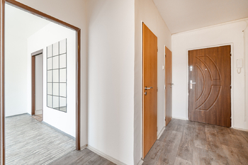 Pronájem bytu 2+kk v osobním vlastnictví 45 m², Praha 8 - Kobylisy