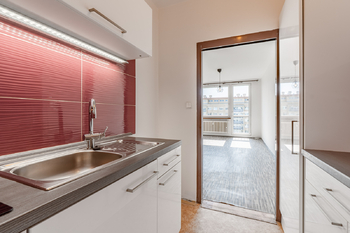 Pronájem bytu 2+kk v osobním vlastnictví 45 m², Praha 8 - Kobylisy