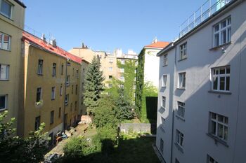 Pronájem bytu 2+1 v osobním vlastnictví 53 m², Praha 8 - Libeň