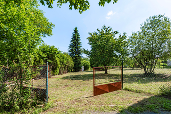 Prodej pozemku 1182 m², Praha 5 - Řeporyje
