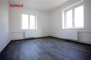Pronájem bytu 2+kk v osobním vlastnictví 63 m², Opařany