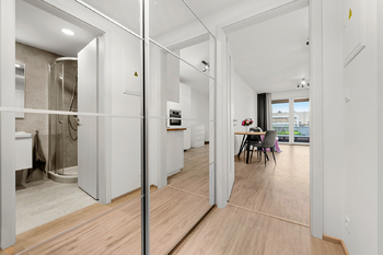 Pronájem bytu 1+kk v osobním vlastnictví 45 m², Praha 9 - Hloubětín