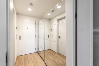 Pronájem bytu 1+kk v osobním vlastnictví 45 m², Praha 9 - Hloubětín