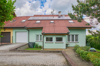 Prodej domu 206 m², Chýnice