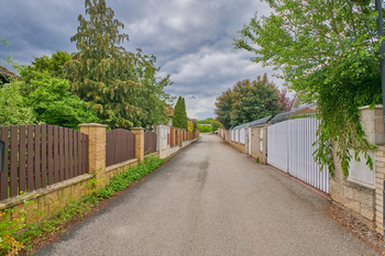 Prodej domu 206 m², Chýnice
