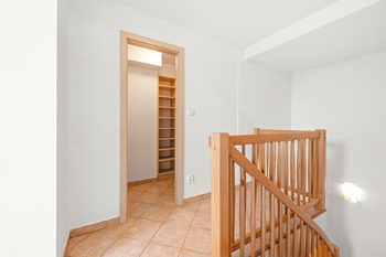 Prodej bytu 3+kk v osobním vlastnictví 87 m², Praha 5 - Zličín