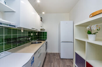 Pronájem bytu 1+kk v družstevním vlastnictví 32 m², Praha 6 - Vokovice
