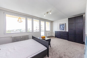 Pronájem bytu 1+kk v družstevním vlastnictví 32 m², Praha 6 - Vokovice