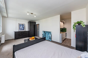 Pronájem bytu 1+kk v družstevním vlastnictví 32 m², Praha 6 - Vokovice