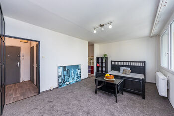 Pronájem bytu 1+kk v družstevním vlastnictví 32 m², Praha 6 - Vokovice