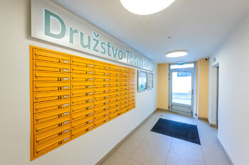 Pronájem bytu 1+kk v družstevním vlastnictví 32 m², Praha 6 - Vokovice