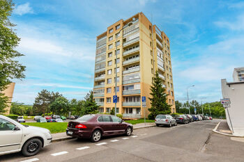 Pronájem bytu 1+kk v družstevním vlastnictví 32 m², Praha 6 - Vokovice