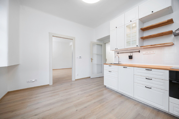 Kuchyň - Pronájem bytu 1+1 v osobním vlastnictví 46 m², Praha 3 - Žižkov
