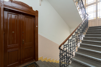 interiér dům - Pronájem bytu 3+1 v osobním vlastnictví 120 m², Praha 5 - Smíchov