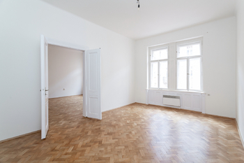 ložnice jih - Pronájem bytu 3+1 v osobním vlastnictví 120 m², Praha 5 - Smíchov