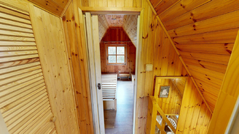 chodba v 2.NP - Prodej chaty / chalupy 62 m², Týnec nad Sázavou