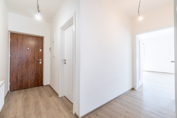 Prodej bytu 3+kk v osobním vlastnictví 134 m², Praha 5 - Třebonice