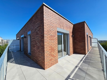 Prodej bytu 3+kk v osobním vlastnictví 134 m², Praha 5 - Třebonice