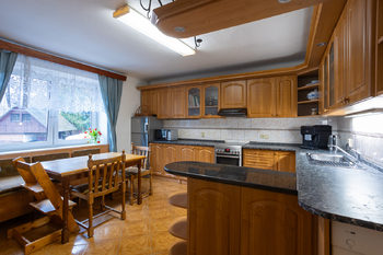 Kuchyň patro - Prodej domu 170 m², Mladé Buky