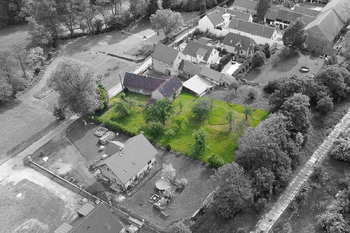 Dron - boční pohled - Prodej domu 73 m², Číčovice