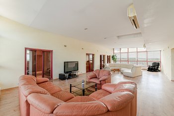 Prodej obchodních prostor 654 m², Havířov
