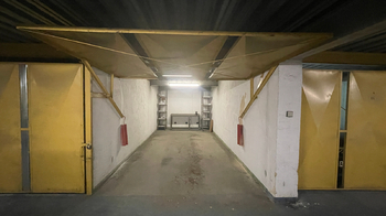 Pronájem garáže 3145 m², Praha 8 - Kobylisy