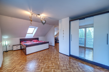 ložnice a pracovna 2 - Prodej domu 216 m², Cerhovice