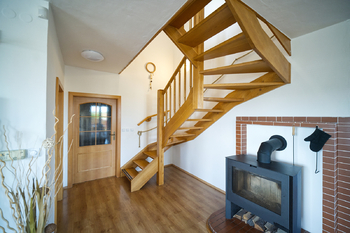 Prodej domu 216 m², Cerhovice