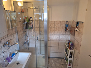 Koupelna - Prodej domu 55 m², Hvězdlice