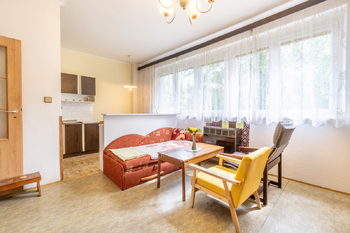 Klidová zóna obýváku - Prodej bytu 2+kk v osobním vlastnictví 47 m², Praha 4 - Krč