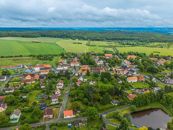 Prodej pozemku 1180 m², Běleč