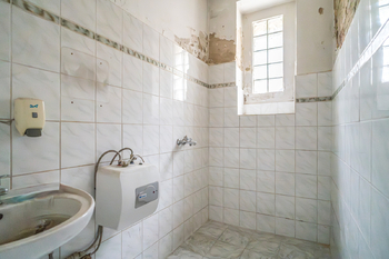 Koupelna - Prodej obchodních prostor 77 m², Ústí nad Labem