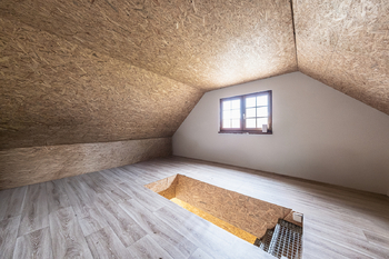 Prodej chaty / chalupy 200 m², Okounov
