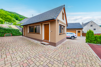 Prodej chaty / chalupy 200 m², Okounov