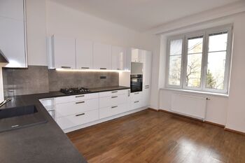 Pronájem bytu 1+1 v osobním vlastnictví 70 m², Olomouc