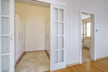 Prodej domu 742 m², Karlovy Vary