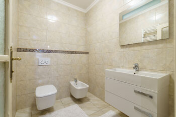 Prodej domu 742 m², Karlovy Vary