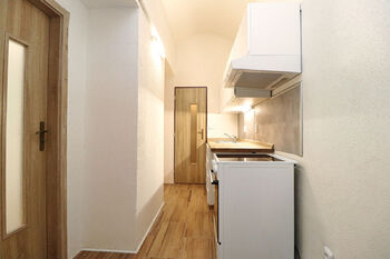 Pronájem bytu 2+1 v osobním vlastnictví 40 m², Praha 2 - Nusle