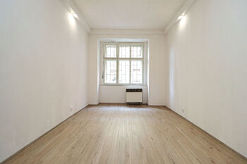 Pronájem bytu 2+1 v osobním vlastnictví 40 m², Praha 2 - Nusle