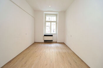 Pronájem bytu 2+1 v osobním vlastnictví 40 m², Praha 2 - Nusle