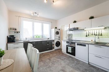 Prodej domu 290 m², Mokrovraty