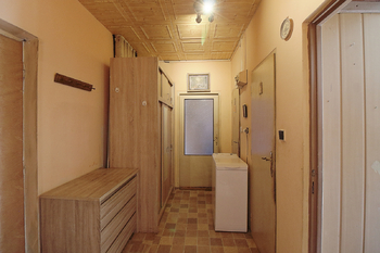 předsíň - Prodej bytu 2+1 v osobním vlastnictví 52 m², Praha 10 - Malešice