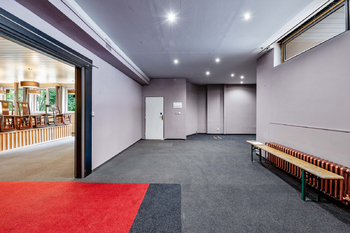 Prodej obchodních prostor 371 m², Tábor