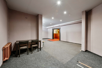 Prodej obchodních prostor 371 m², Tábor